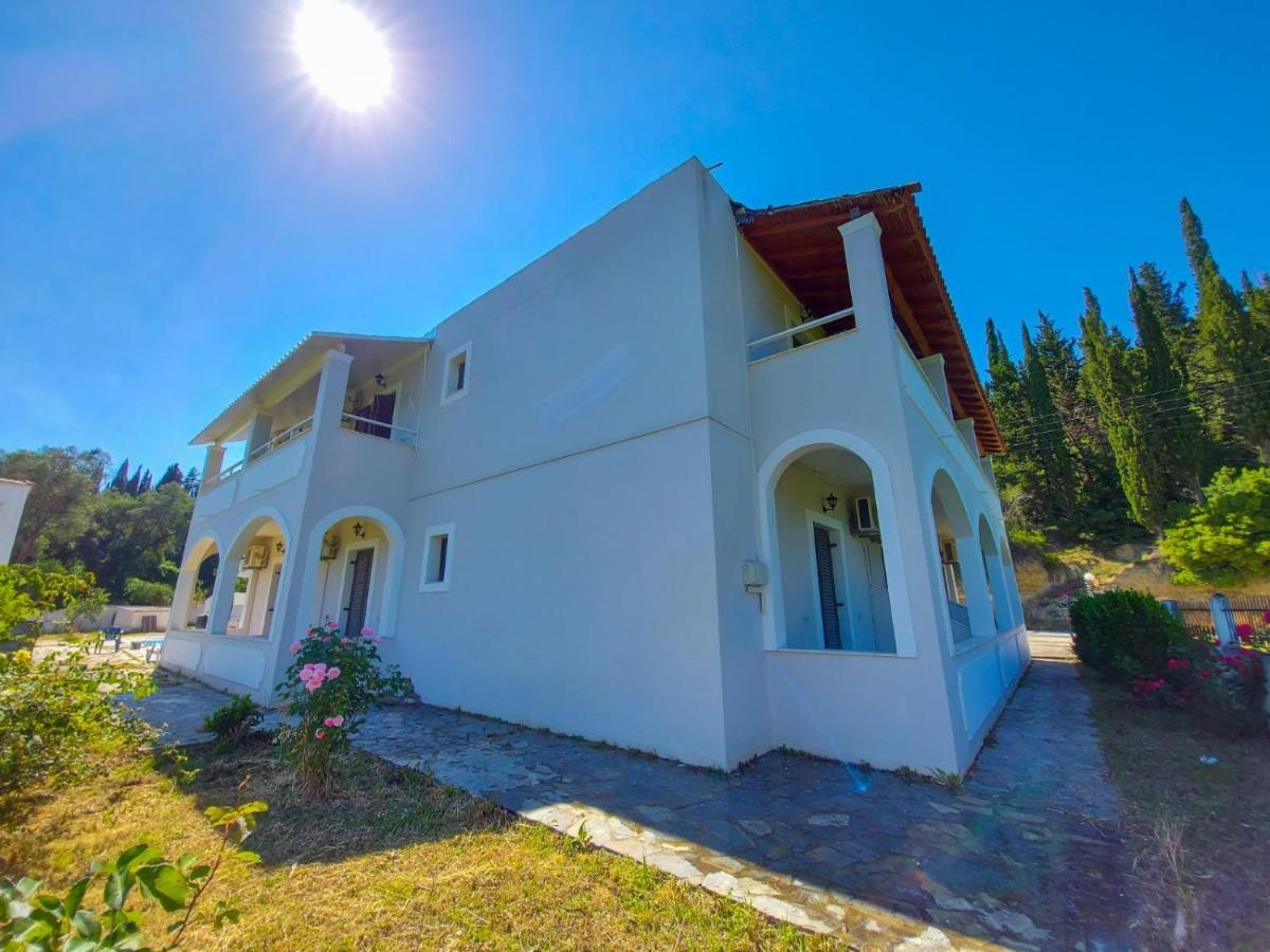 Spiridoula 1 Studios & Apartments Сідарі Екстер'єр фото